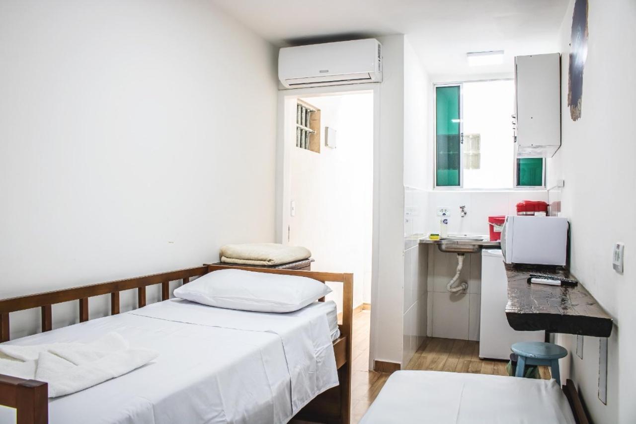 Juuquehy Surf House - suítes privativas-Passeio de canoa havaiana incluído Juqueí Exterior foto