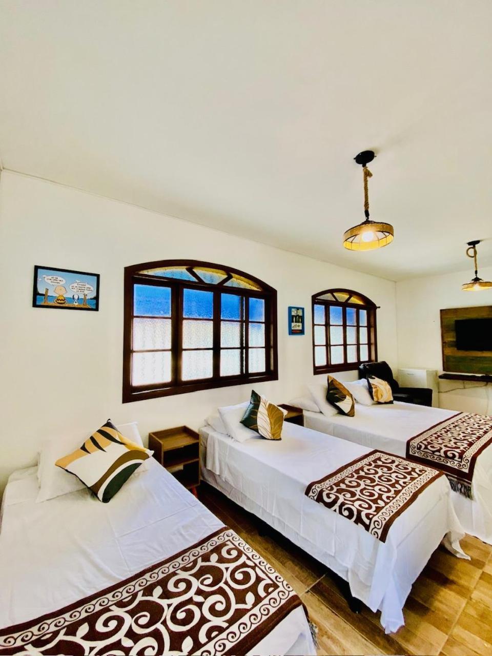 Juuquehy Surf House - suítes privativas-Passeio de canoa havaiana incluído Juqueí Exterior foto