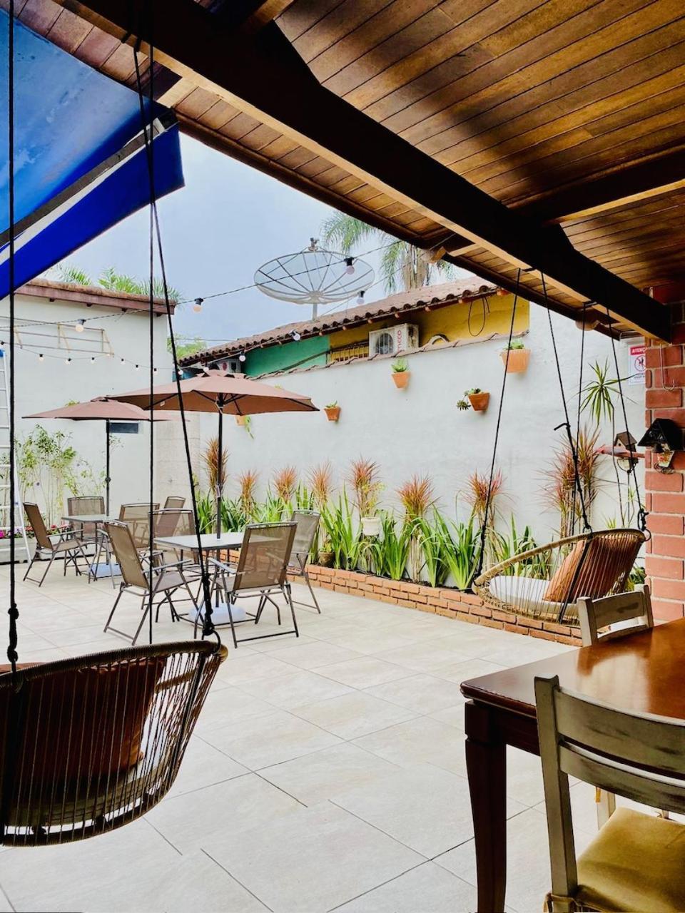 Juuquehy Surf House - suítes privativas-Passeio de canoa havaiana incluído Juqueí Exterior foto