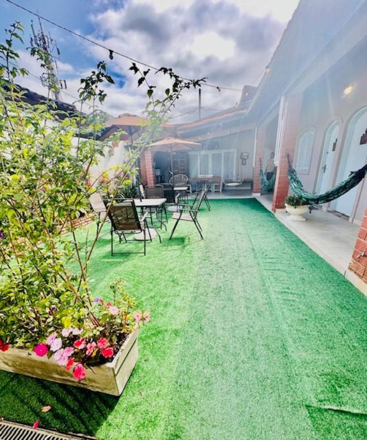Juuquehy Surf House - suítes privativas-Passeio de canoa havaiana incluído Juqueí Exterior foto