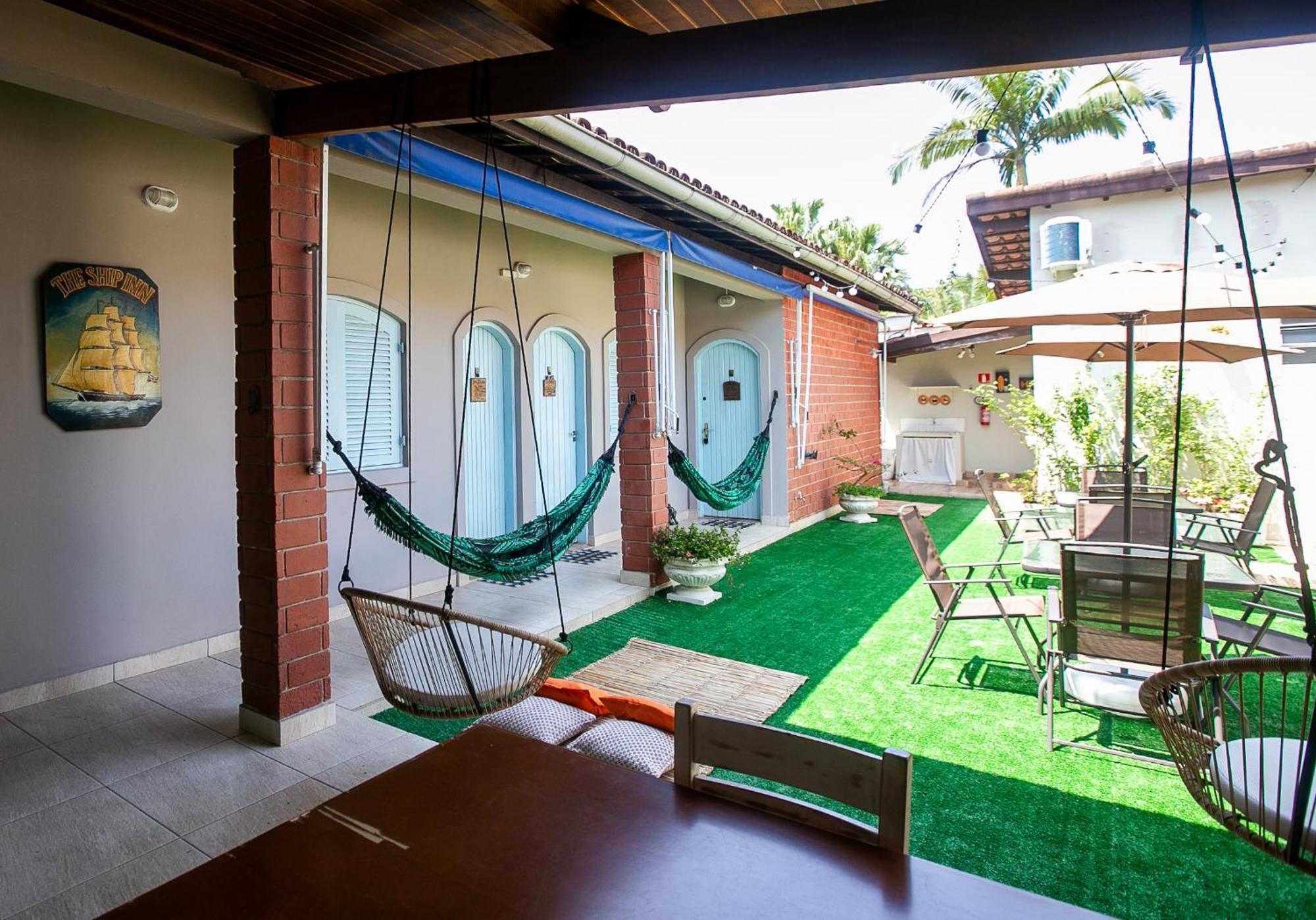 Juuquehy Surf House - suítes privativas-Passeio de canoa havaiana incluído Juqueí Exterior foto